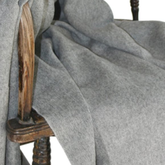 Baby Alpaca Espiga Blanket. Made in Peru - Picture 3 of 3